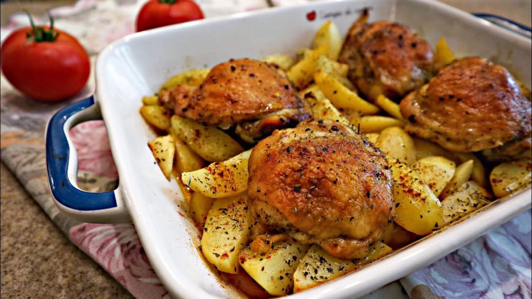 Картопля з куркою в духовці